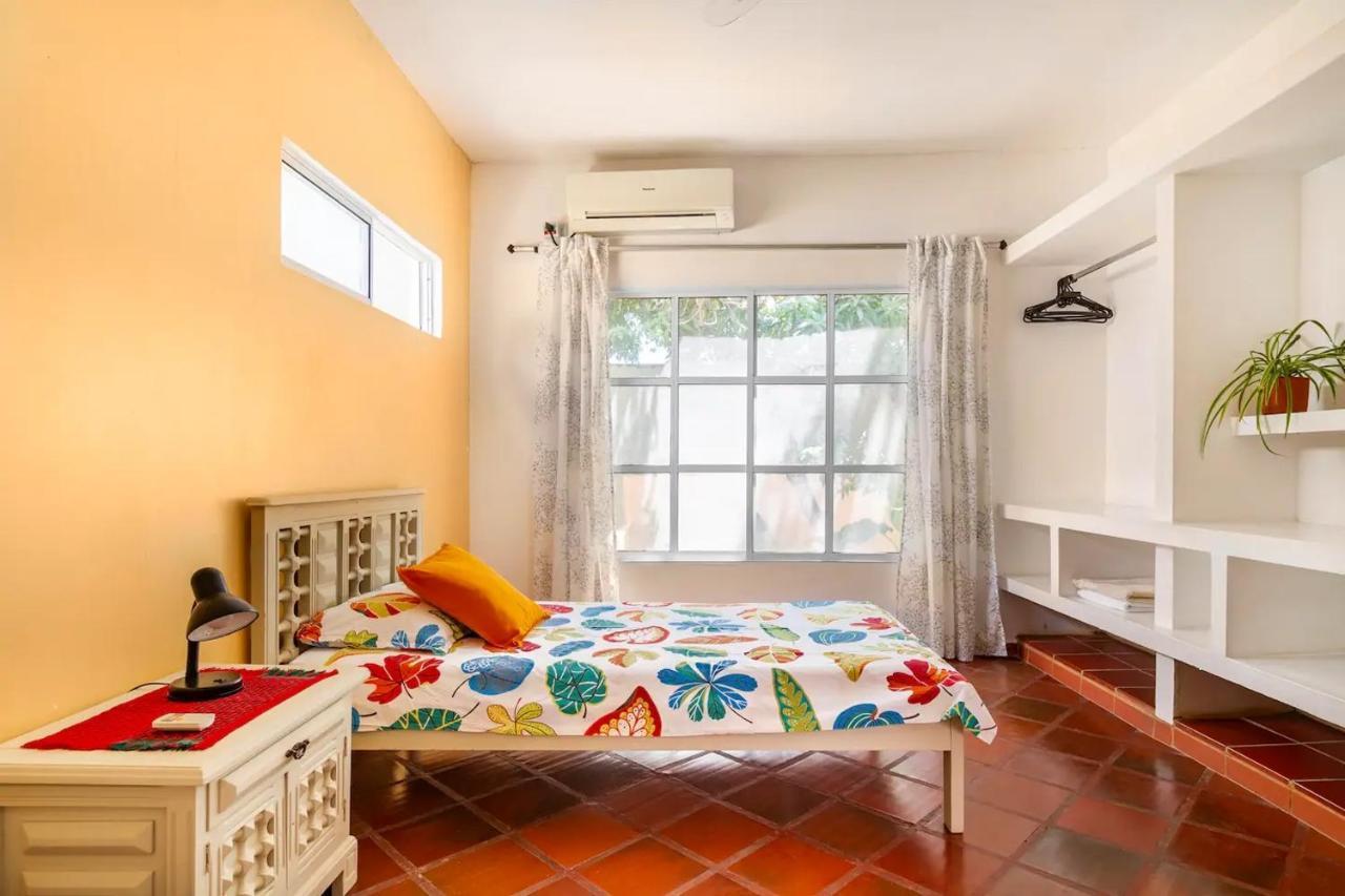 Guest house Junto Al Mar Y El Manglar Cartagena